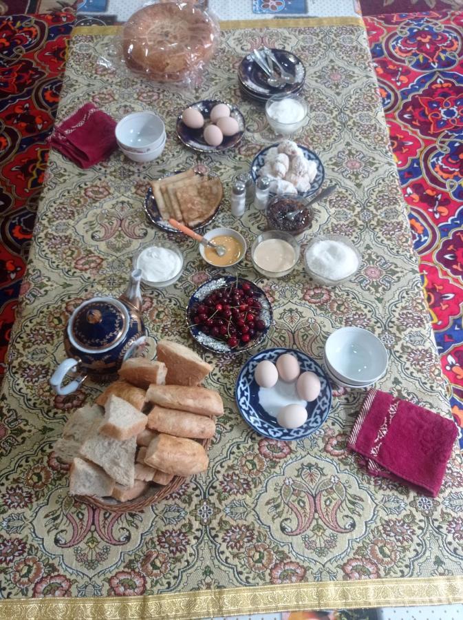 Zuhro Guest House 布哈拉 外观 照片
